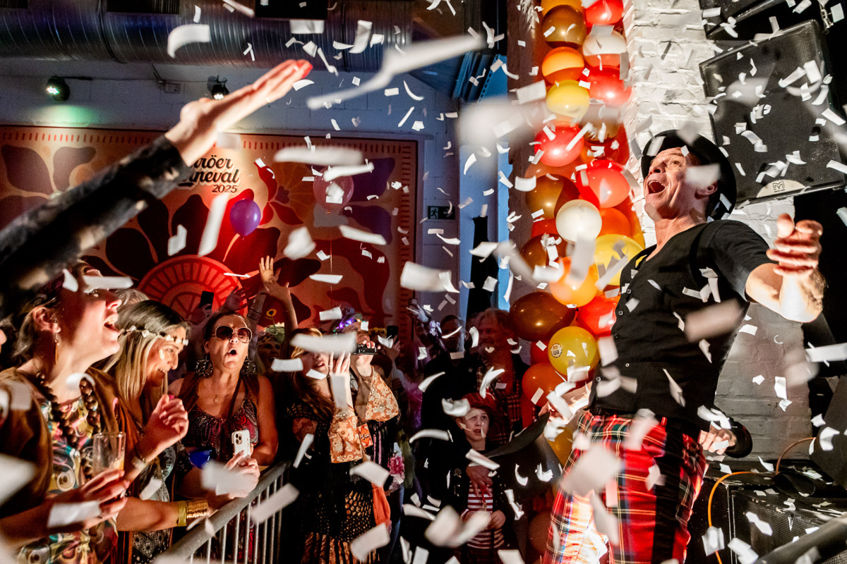 Brings Auftritt, Weiberfastnacht Ströer, Bogen 2, Köln