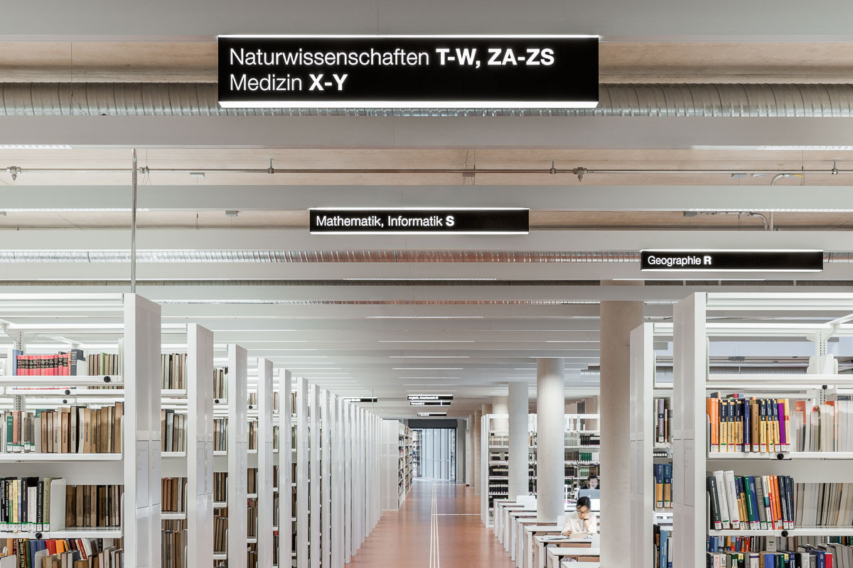 Beschilderung Leitsystem der Universitätsbibliothek Marburg