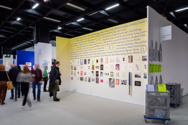 Standfotografie, Wall of BÄM!, And She Was Like: BÄM!, Art Cologne 2024, Messe Köln