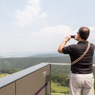 Burschenschafter am 13. Juni 2015 auf der Aussichtsplattform der Leuchtenburg bei Kahla, Thüringen.