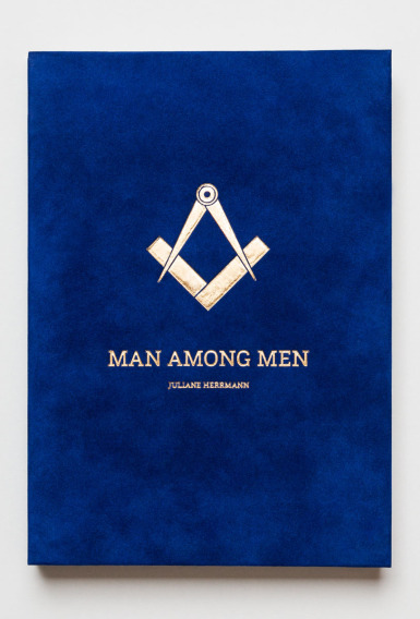 Cover Photobook Man among Men - Juliane Herrmann